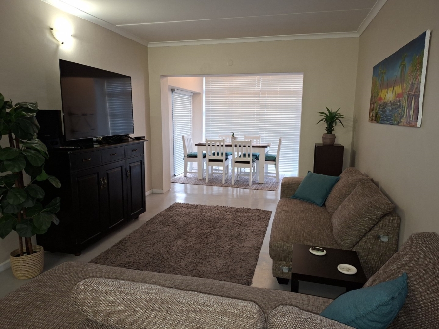 2 Bedroom Property for Sale in Vredekloof East Western Cape